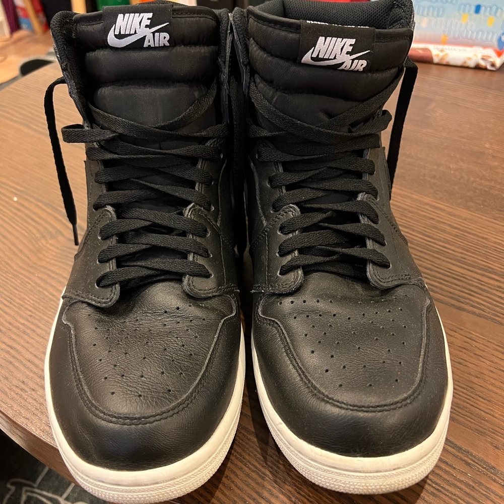 Jordan 1 High “ Cyber Monday “
